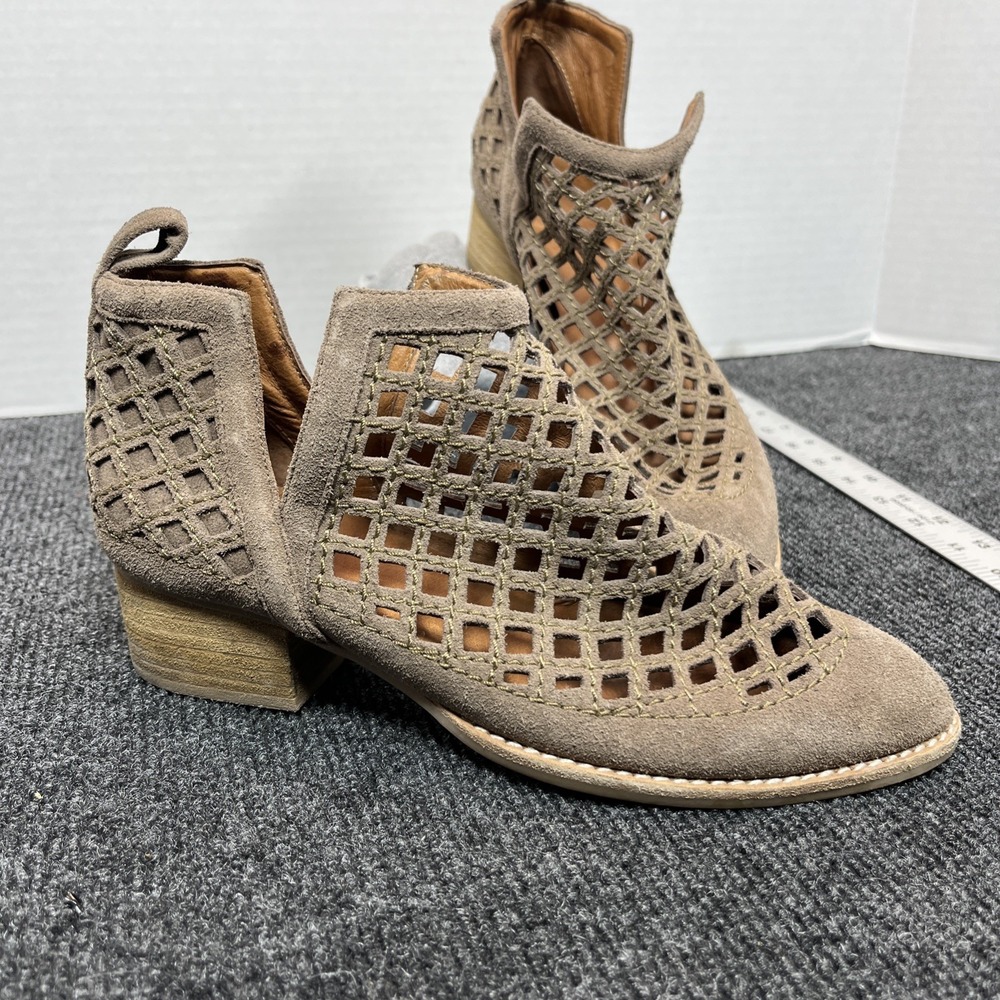 Jeffrey Campbell Taggart Ankle Boots Women 7.5 Beige Cutout Lattice Boho Western